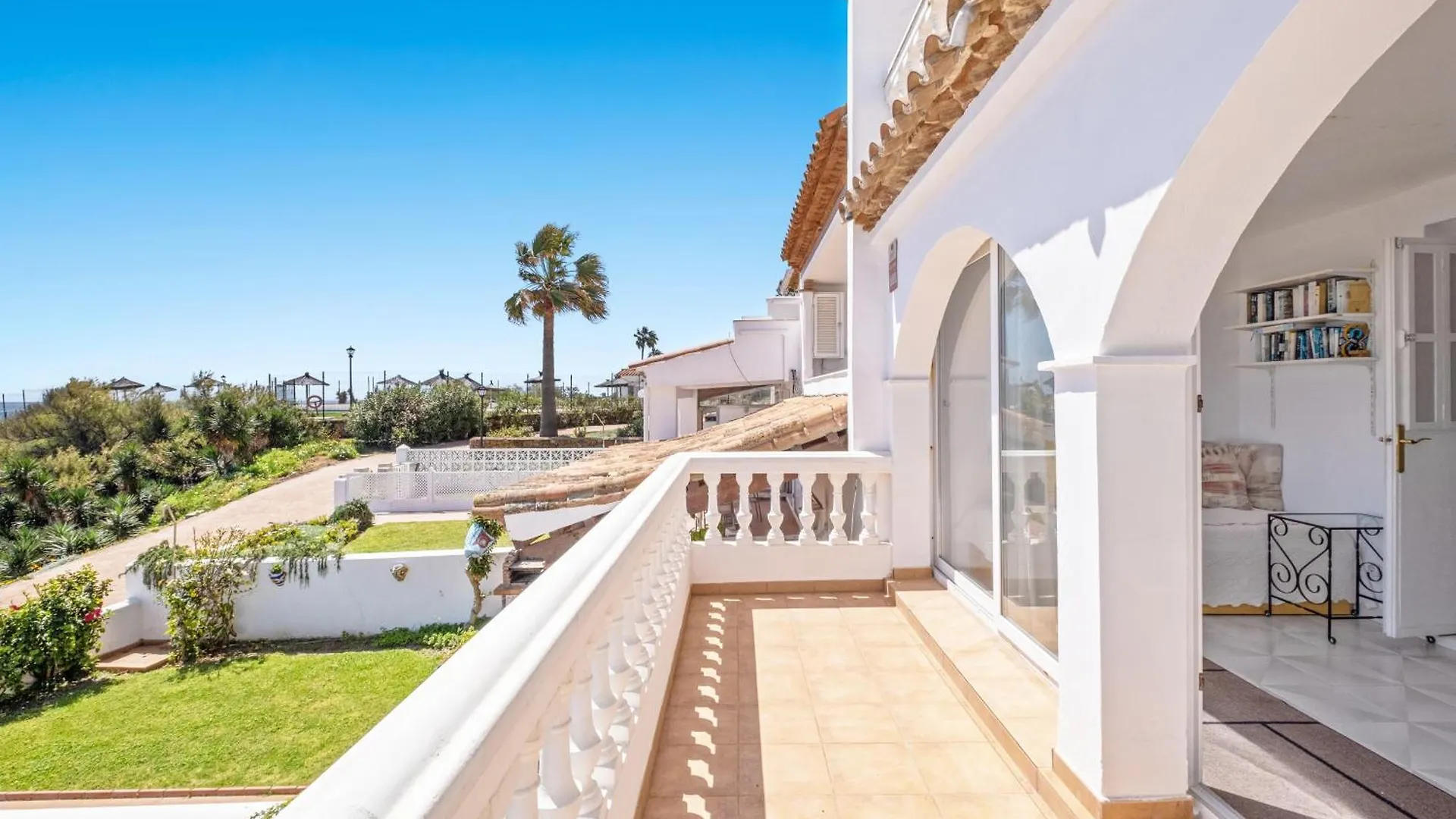 Ferienwohnung Beachfront Bliss Seaside Retreat Manilva Spanien